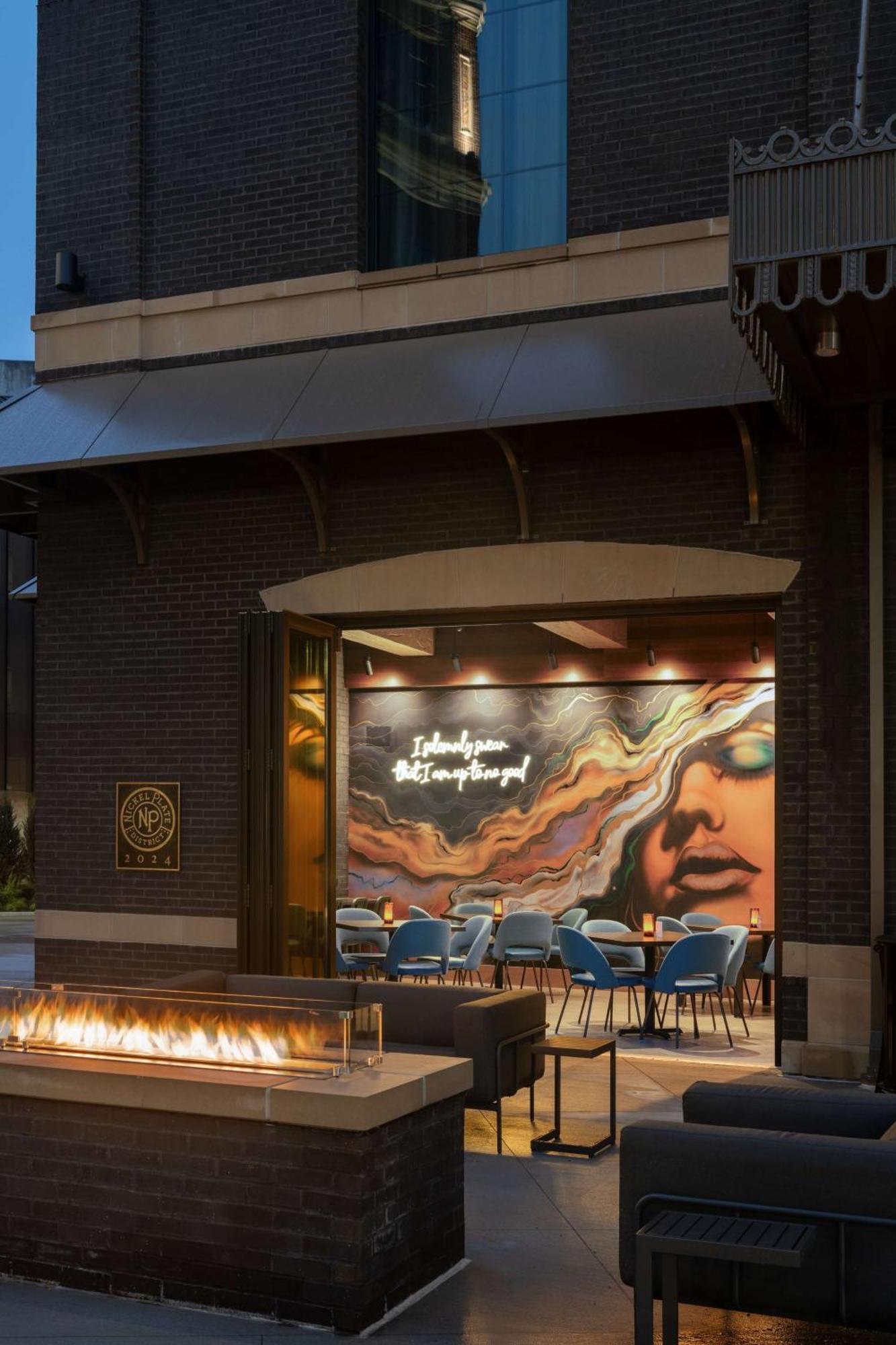 Hotel Nickel Plate Fishers, Tapestry Collection By Hilton Экстерьер фото